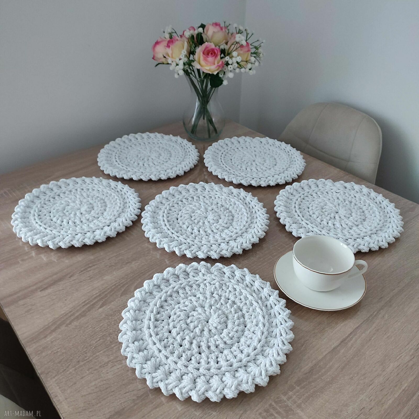 Komplet podkładek szydełkowych ze sznurka - 6 sztuk, 26 cm