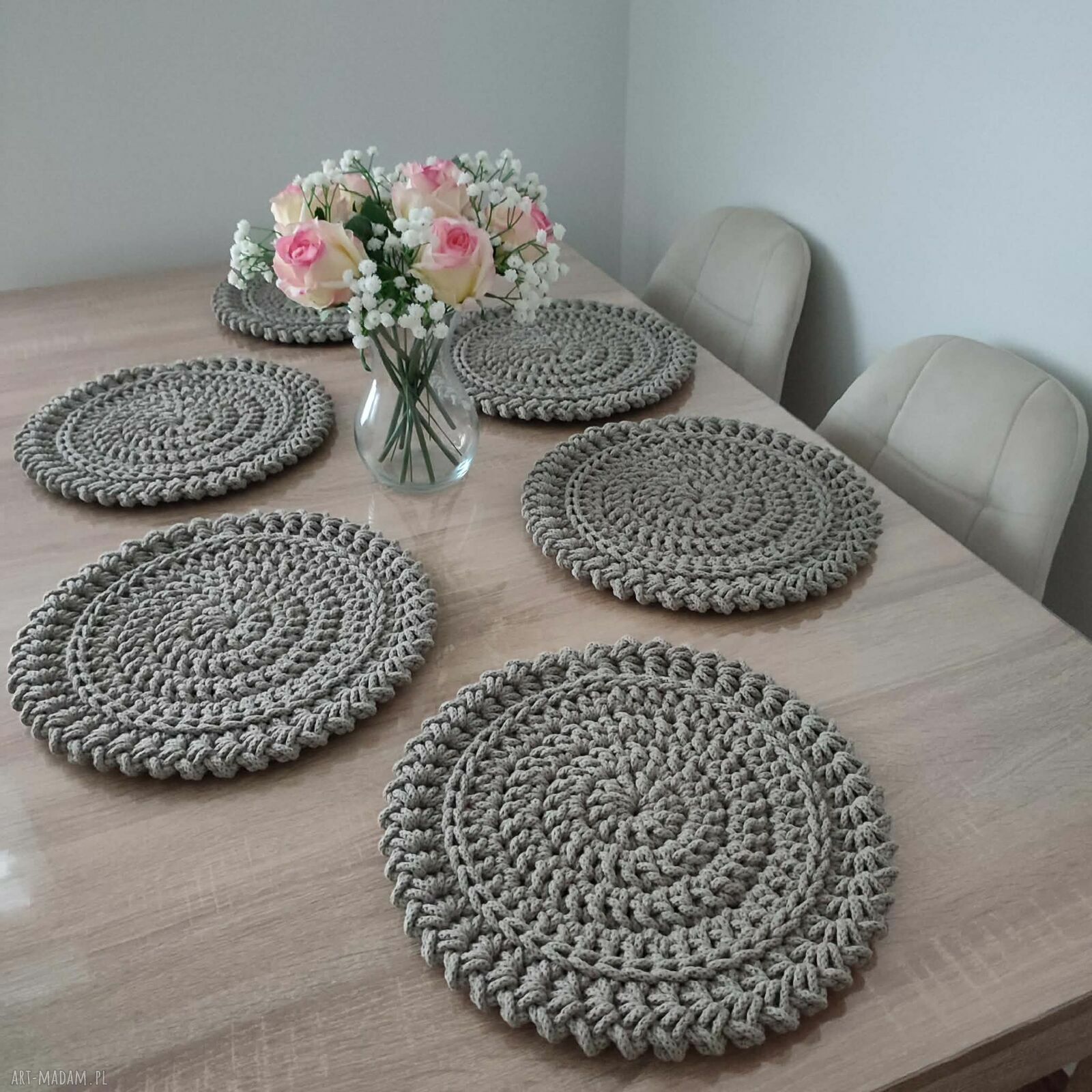 Komplet 6 podkładek szydełkowych pod talerze ze sznurka - średnica 32 cm