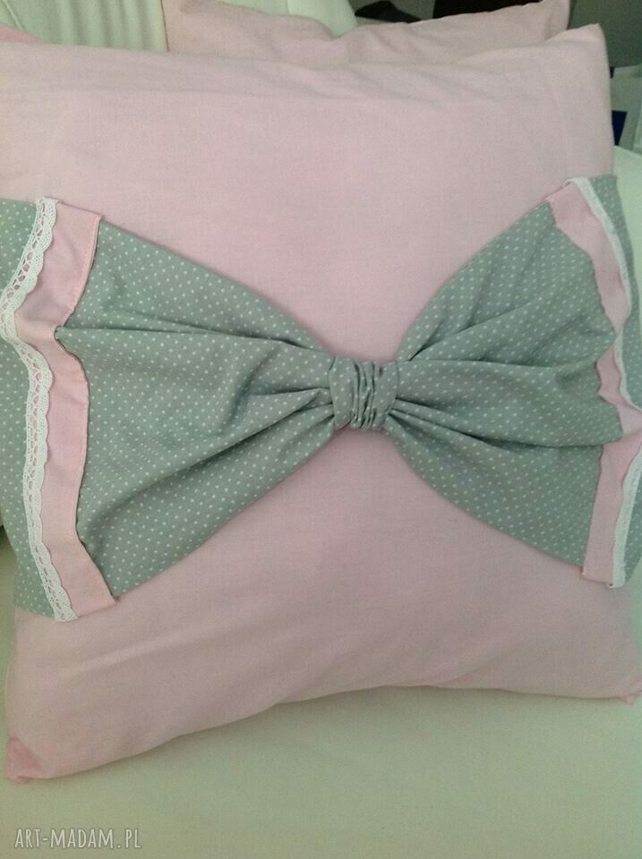 Komplet poduszek tj 2 duże 50x50,2 małe 40x40, 2 wałki 40x20 zając i zawieszki 100% bawełna