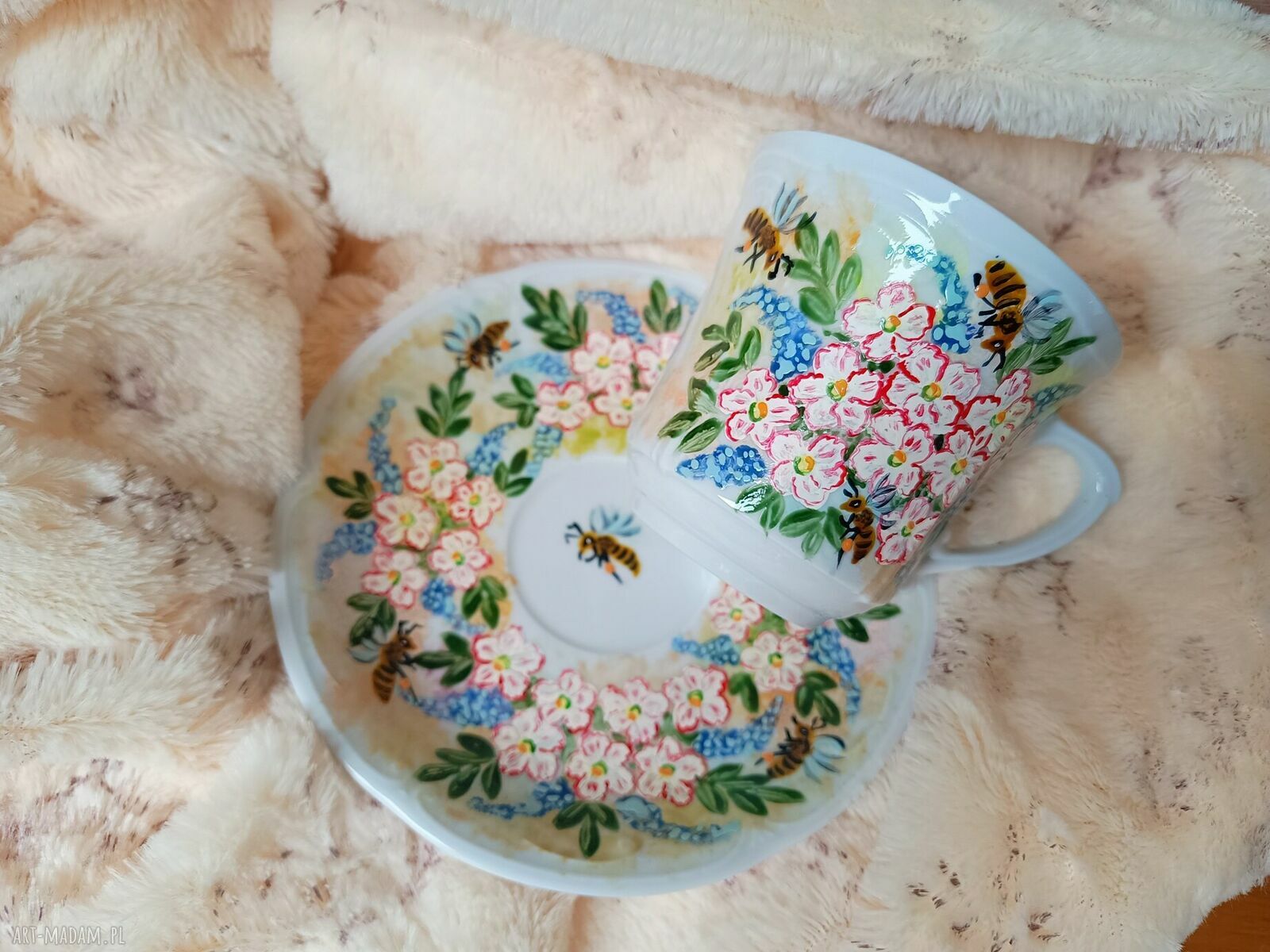 Komplet ręcznie malowany Kwiaty Ogród i Pszczoły - porcelanowa filiżanka 250 ml