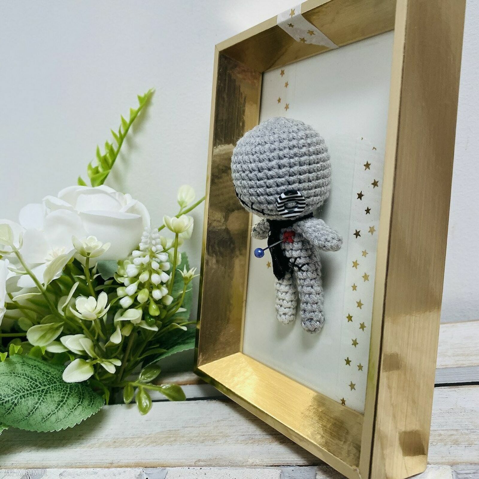 Komplet szydełkowych laleczek voodoo w złotych ramkach - oryginalny prezent ślubny