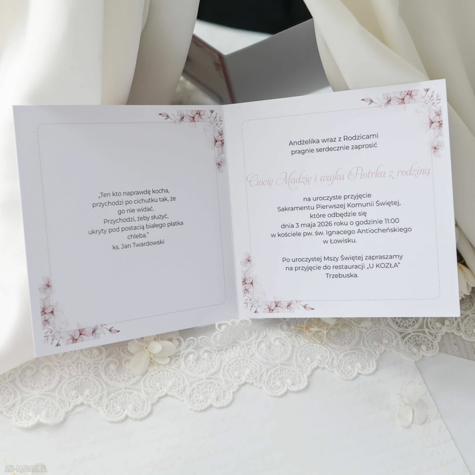 Zaproszenia komunijne dla dziewczynki biało-różowe - personalizowane 5 szt
