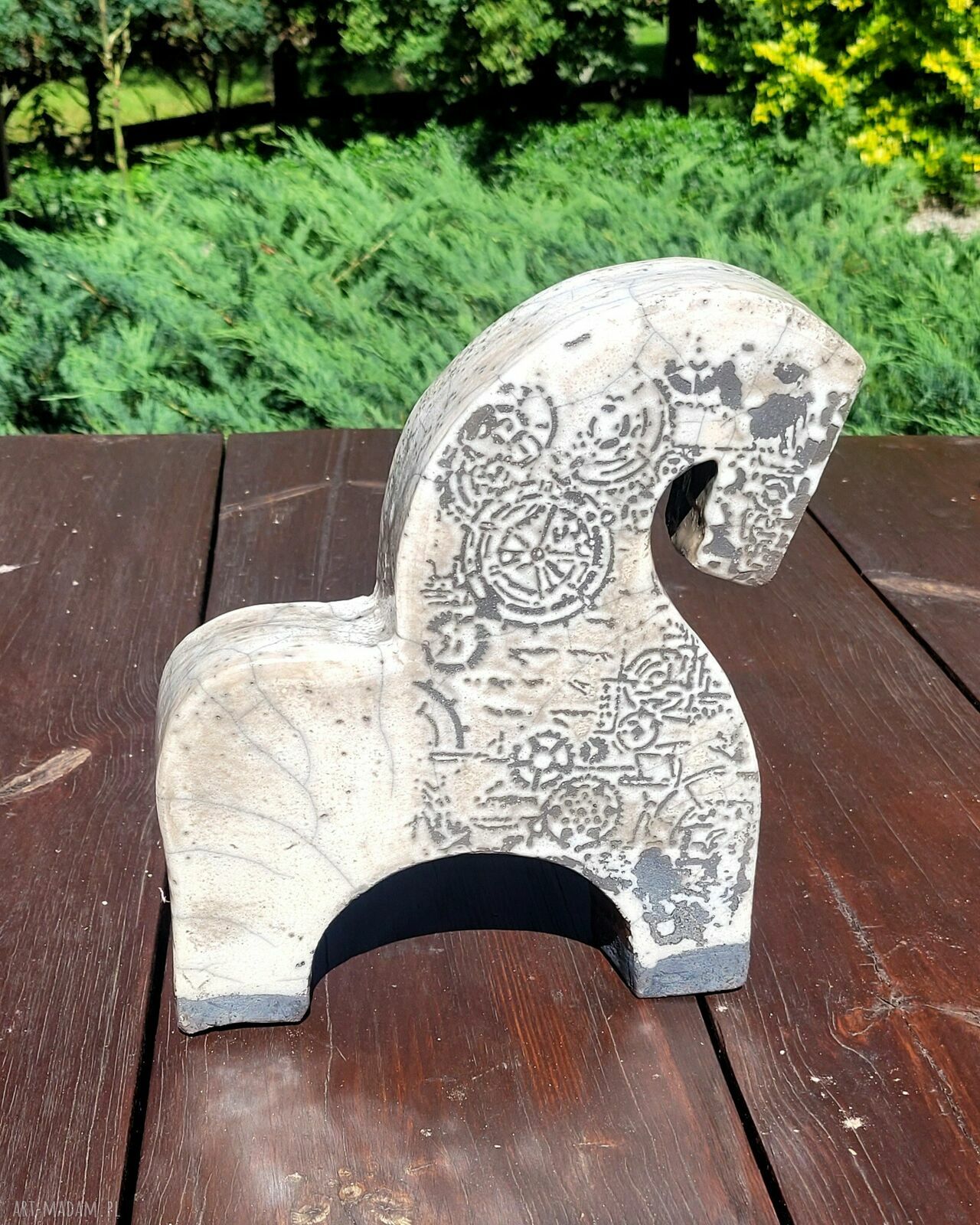 Koń ex machina - ręcznie wykonana rzeźba ceramiczna raku