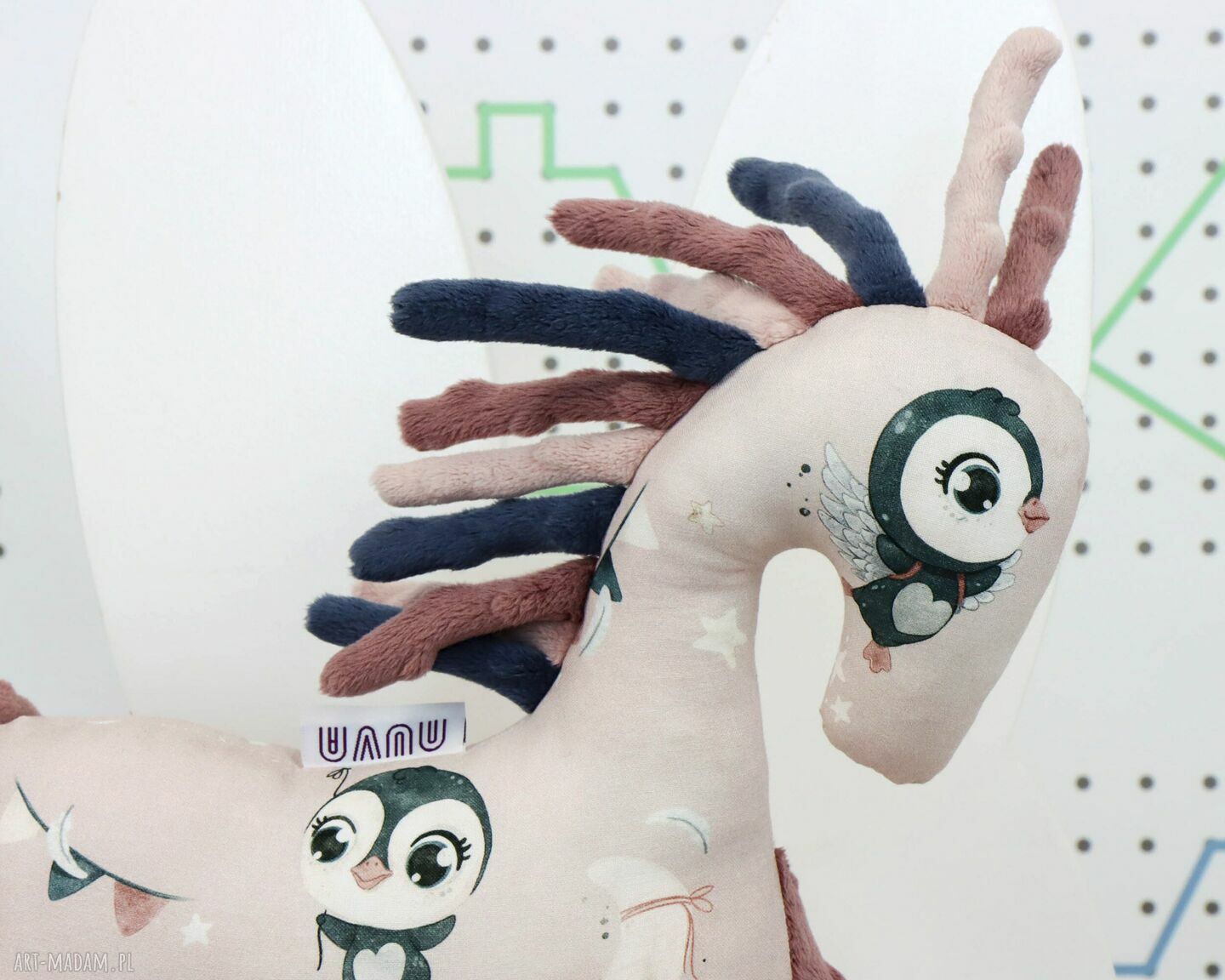 Koń Pingwinki Róż - przytulanka sensoryczna handmade dla niemowląt