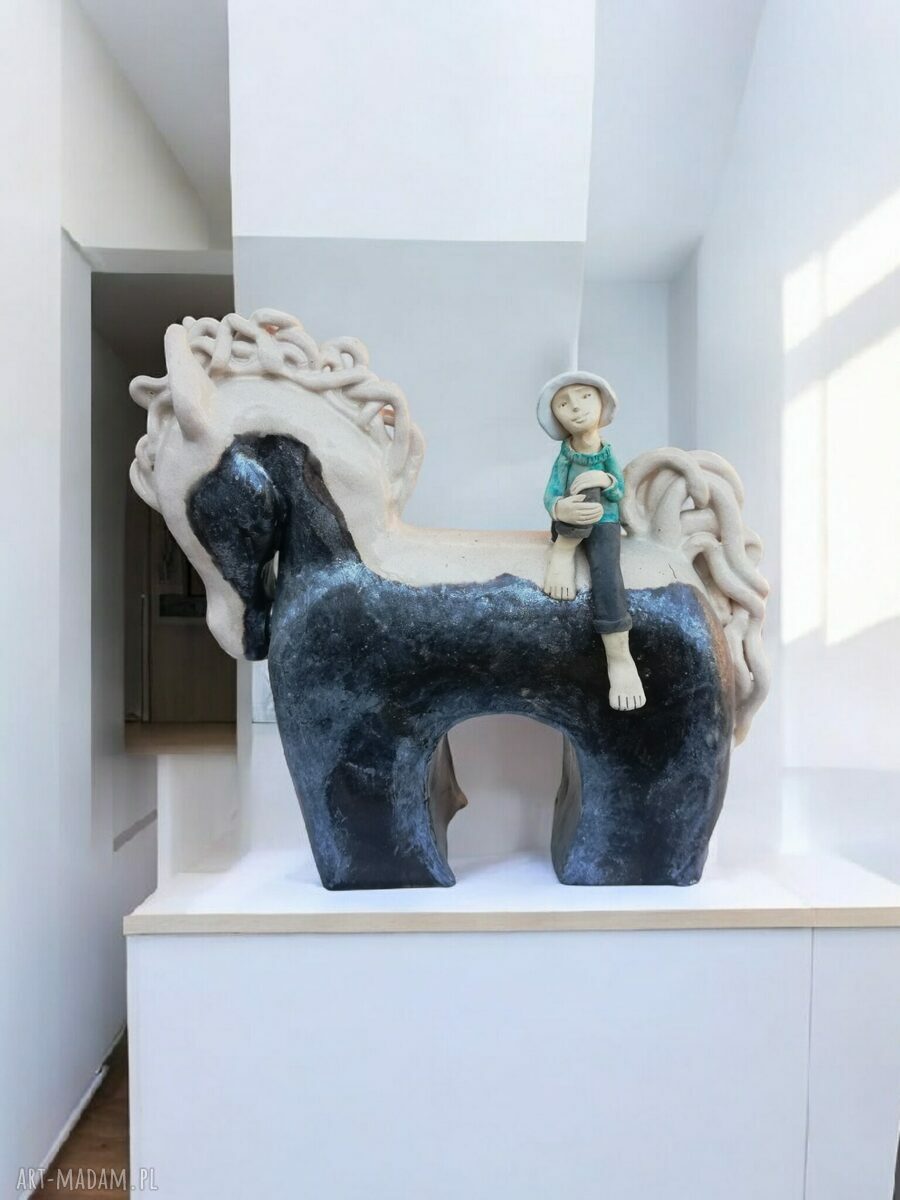 Koń - rzeźba ceramiczna ręcznie wykonana
