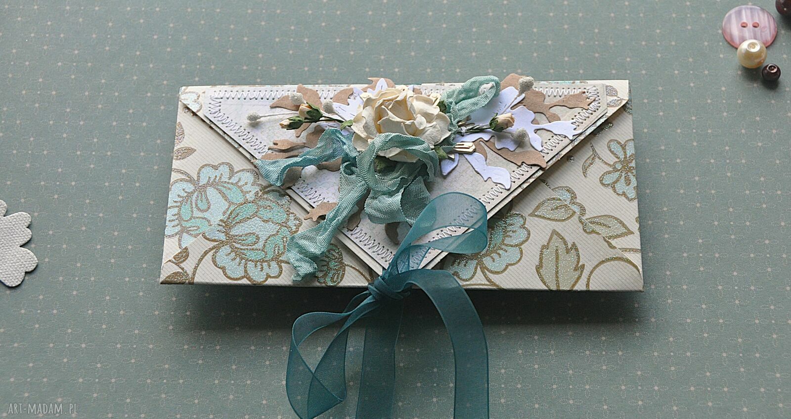 Koperta na prezent na uroczystość w stylu scrapbooking