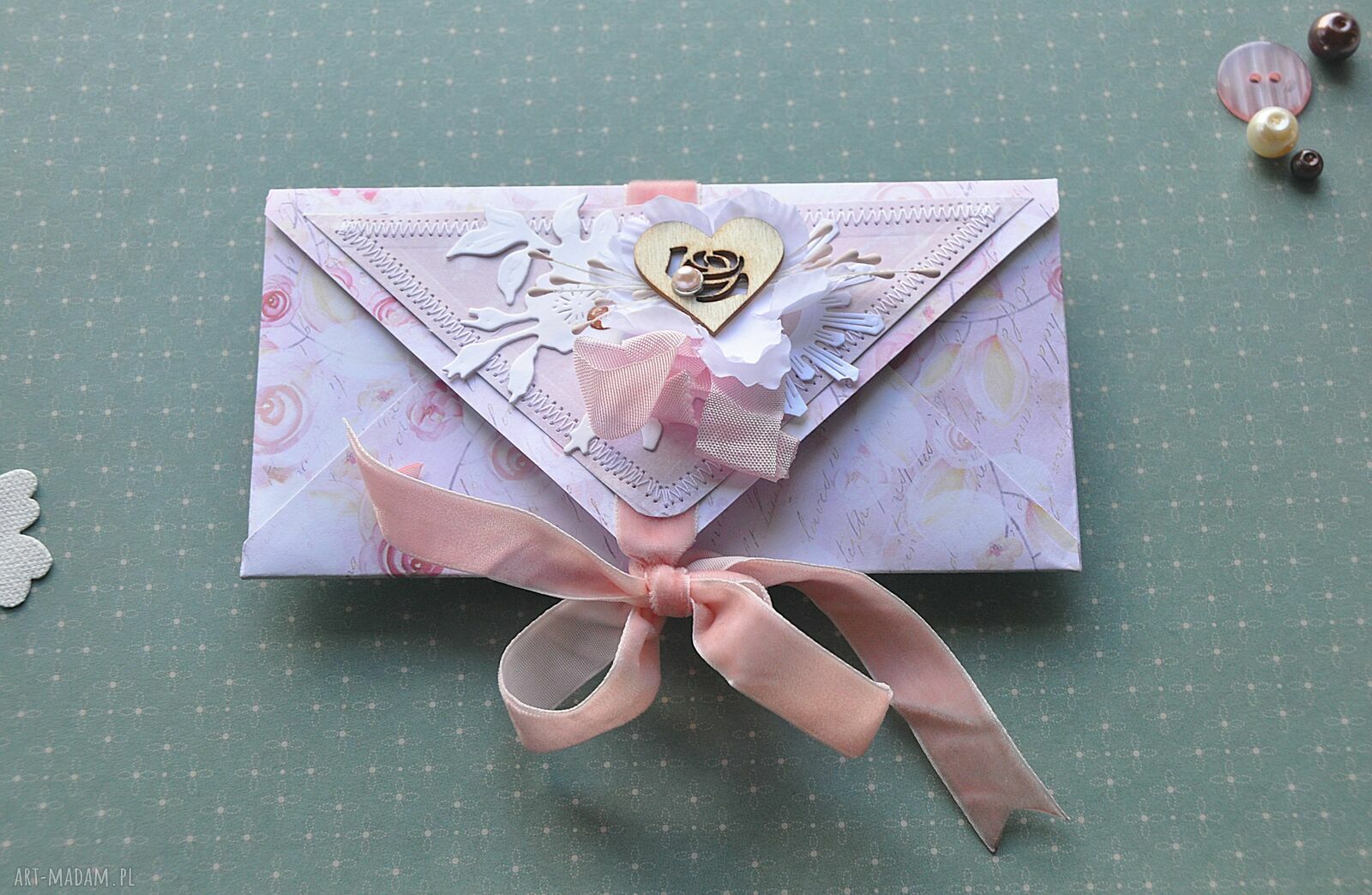 Koperta na prezent na uroczystość w stylu scrapbooking