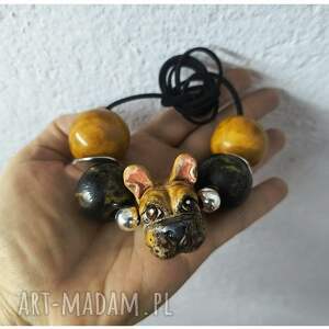 korale z buldożkiem - buldożek buldog, pies