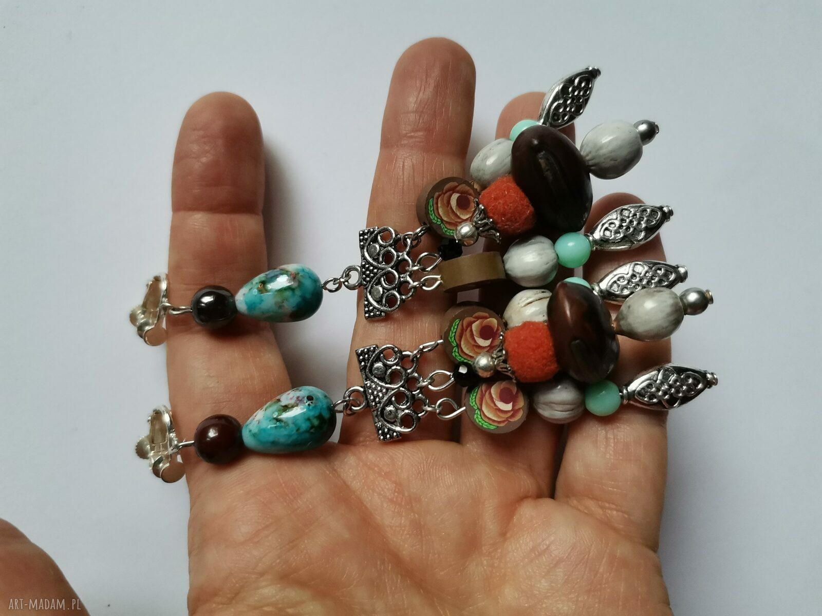 Klipsy koraliki i kamienie Boho Etno-Folk - Box x1