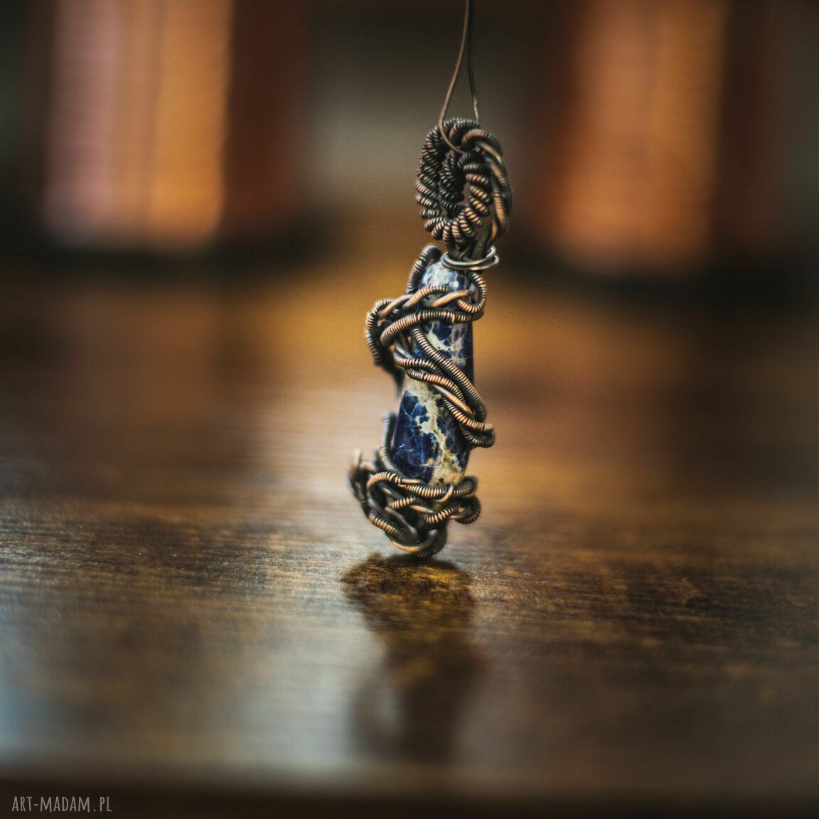 Naszyjnik Kordalit z sodalitem w oplocie z miedzi oksydowanej (wire wrapping)