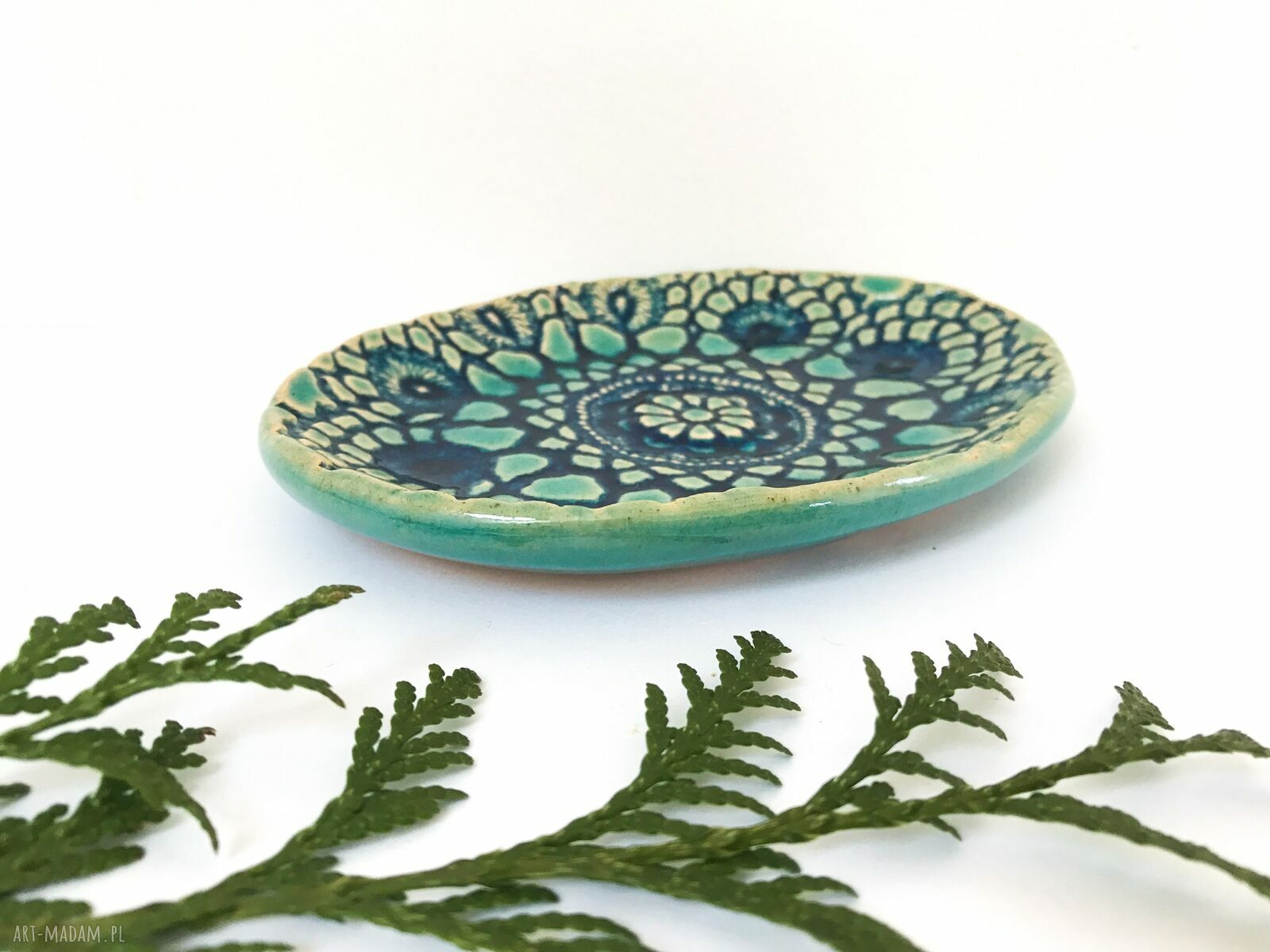 Koronkowa mydelniczka ceramiczna z gliny handmade
