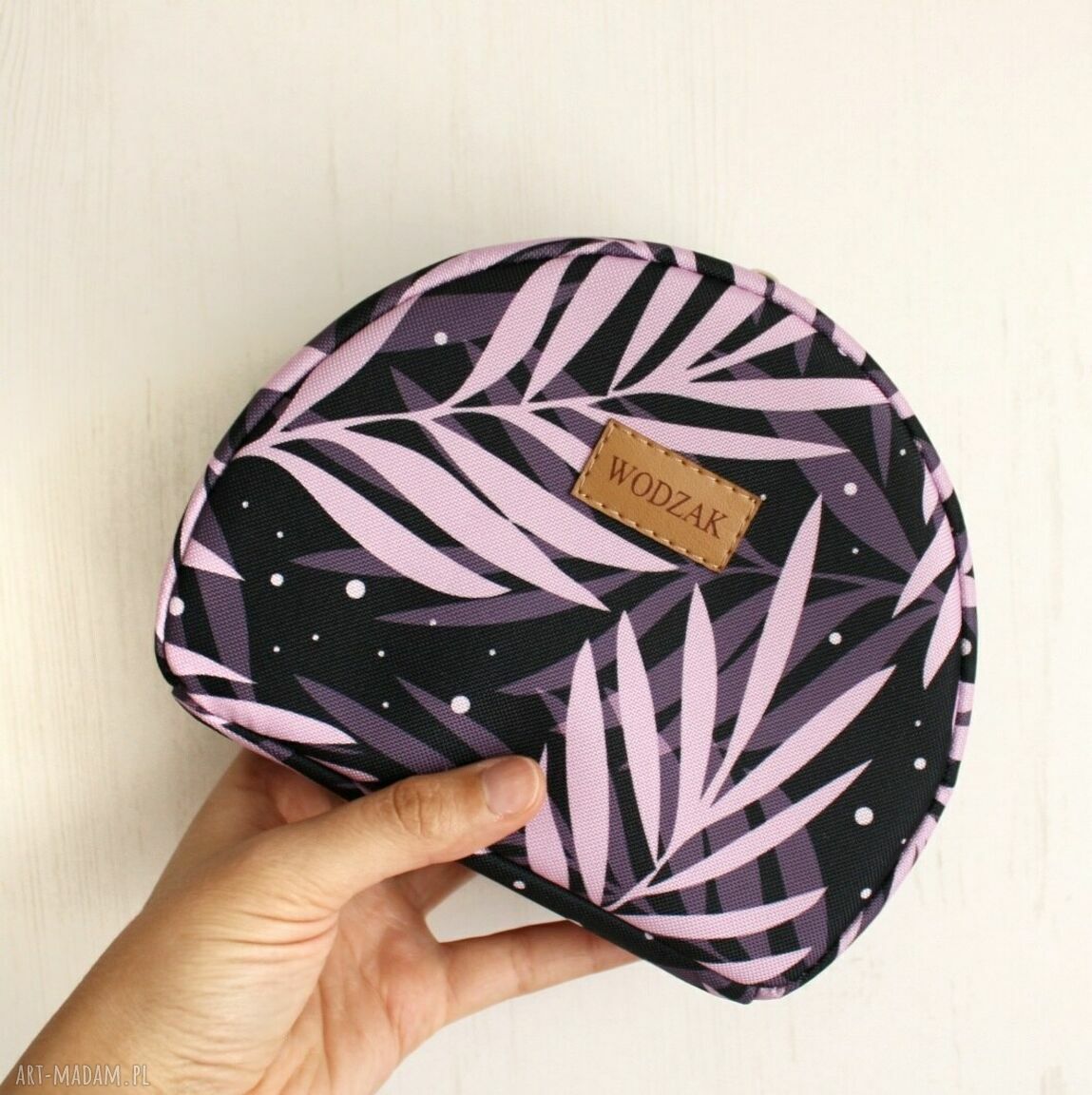 Kosmetyczka półksiężyc fioletowe liście wodoodporna damska