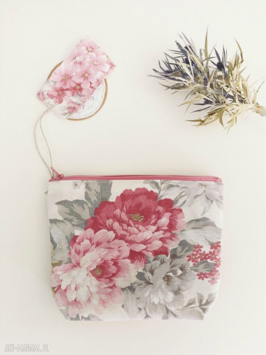 Ręcznie uszyta kosmetyczka-organizer vintage w kwiaty 21x15 cm