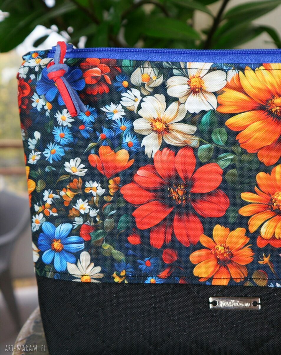 Kosmetyczka wodoodporna Jesienne Kwiaty - duża i pojemna Gianna
