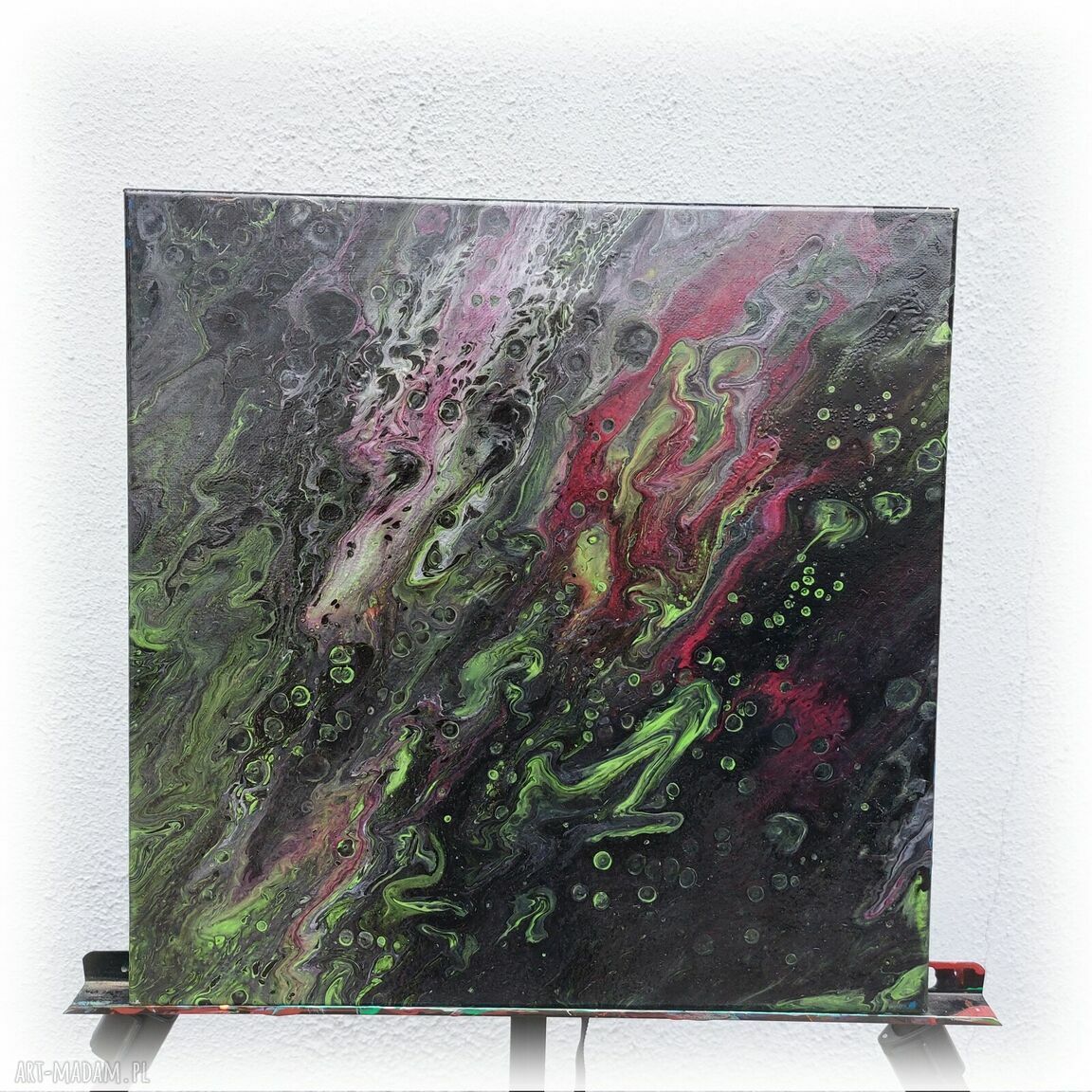 Kosmo - obraz akrylowy 40x40 cm w technice pouringu do salonu (abstrakcja)