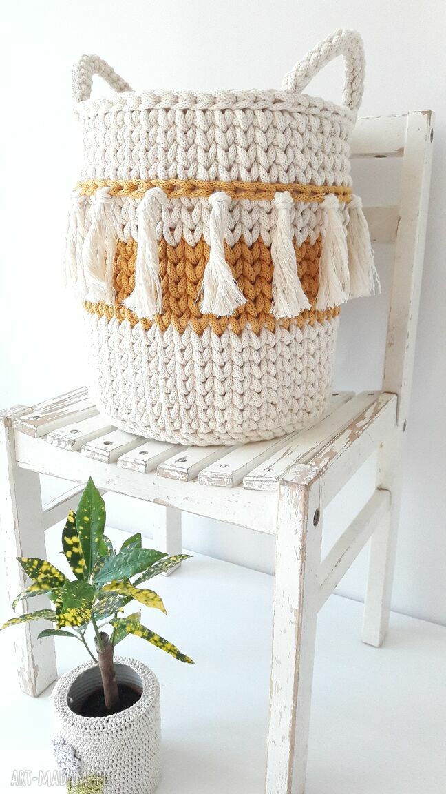Kosz Hoho-Boho z frędzlami - boho osłonka handmade