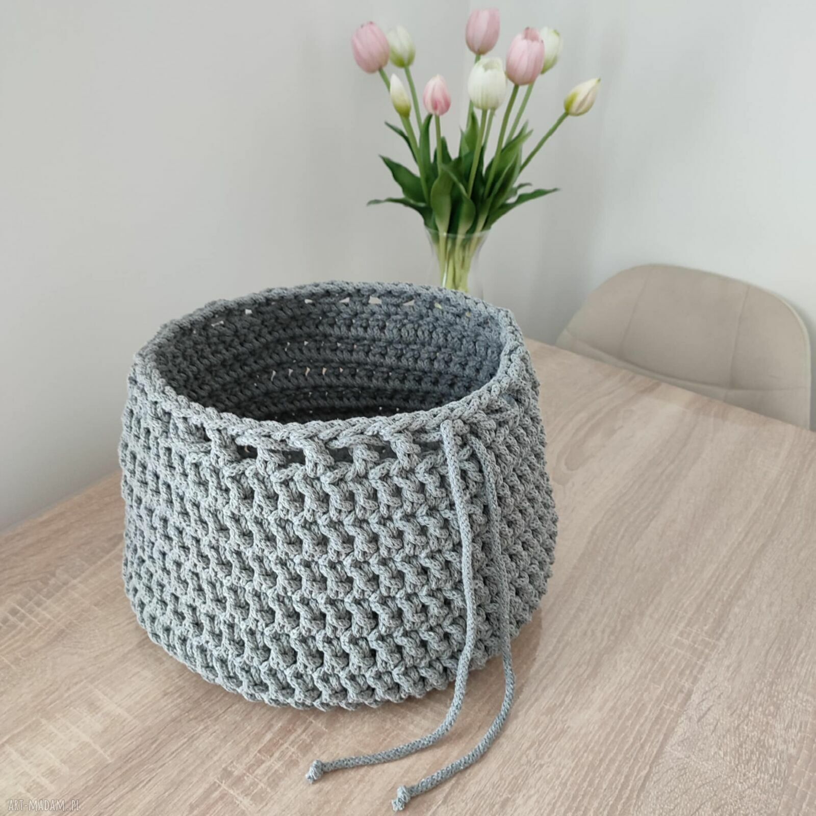 Ręcznie szydełkowany kosz z bawełnianego sznurka 30x20 cm - do łazienki i na co dzień