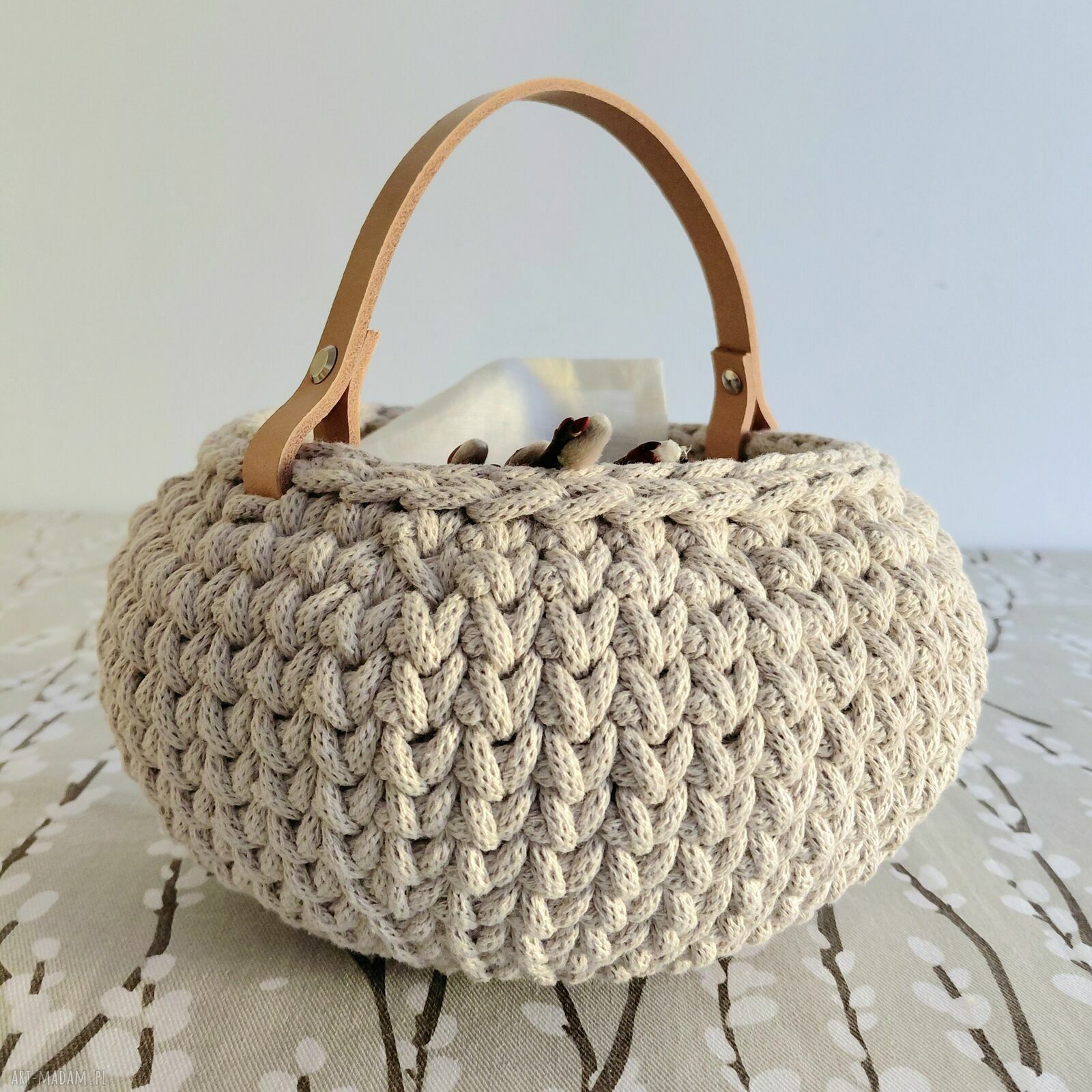Koszyczek na święconkę z jasnobeżowego sznurka - handmade