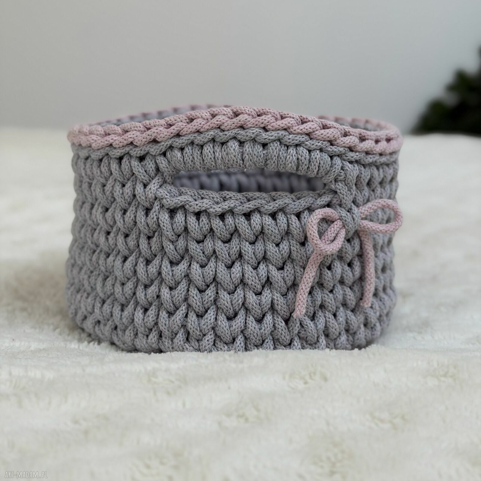 Różowy Dom - koszyczek organizer ze sznurka handmade szydełkiem