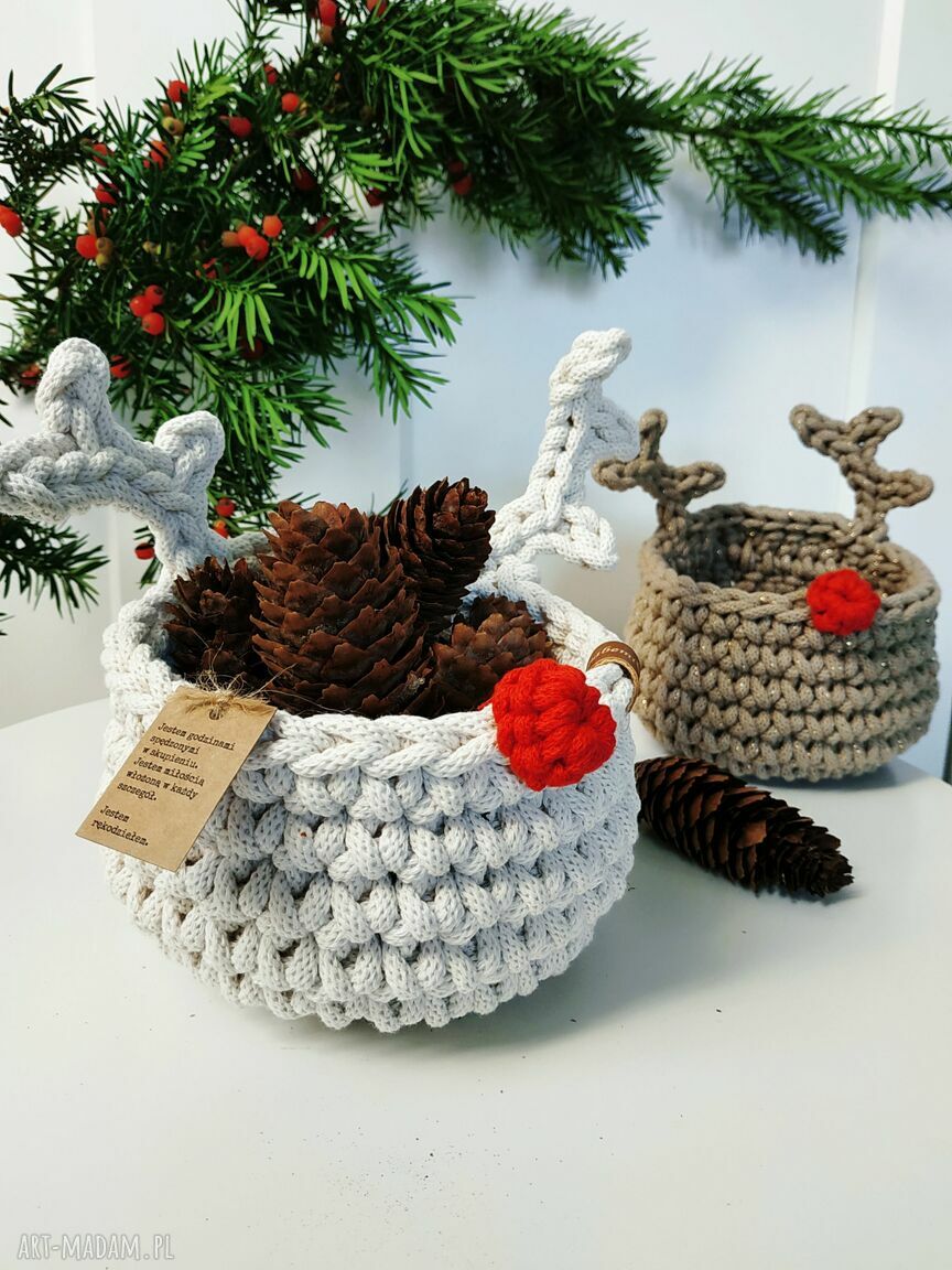 Koszyk Renifer Rudolf - ręcznie szydełkowany koszyk na zabawki