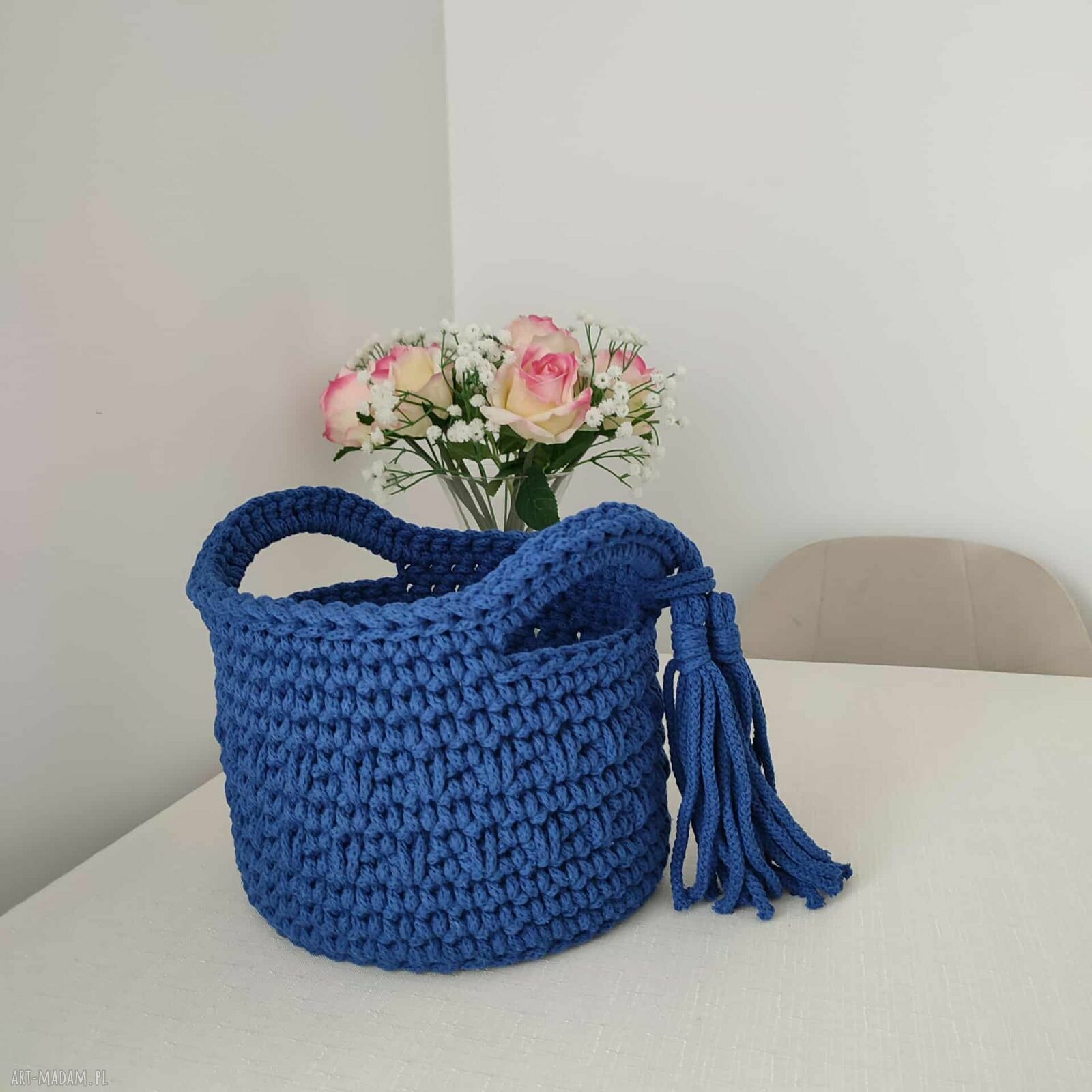 Koszyk szydełkowy ze sznurka bawełnianego 20x15 cm do domu - ręcznie robiony organizer