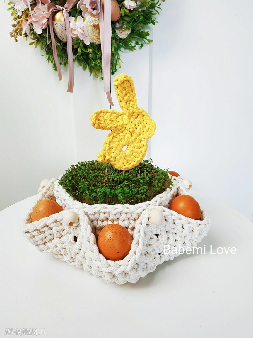 Koszyk wielkanocny na jajka z przegródkami - szydełkowy handmade