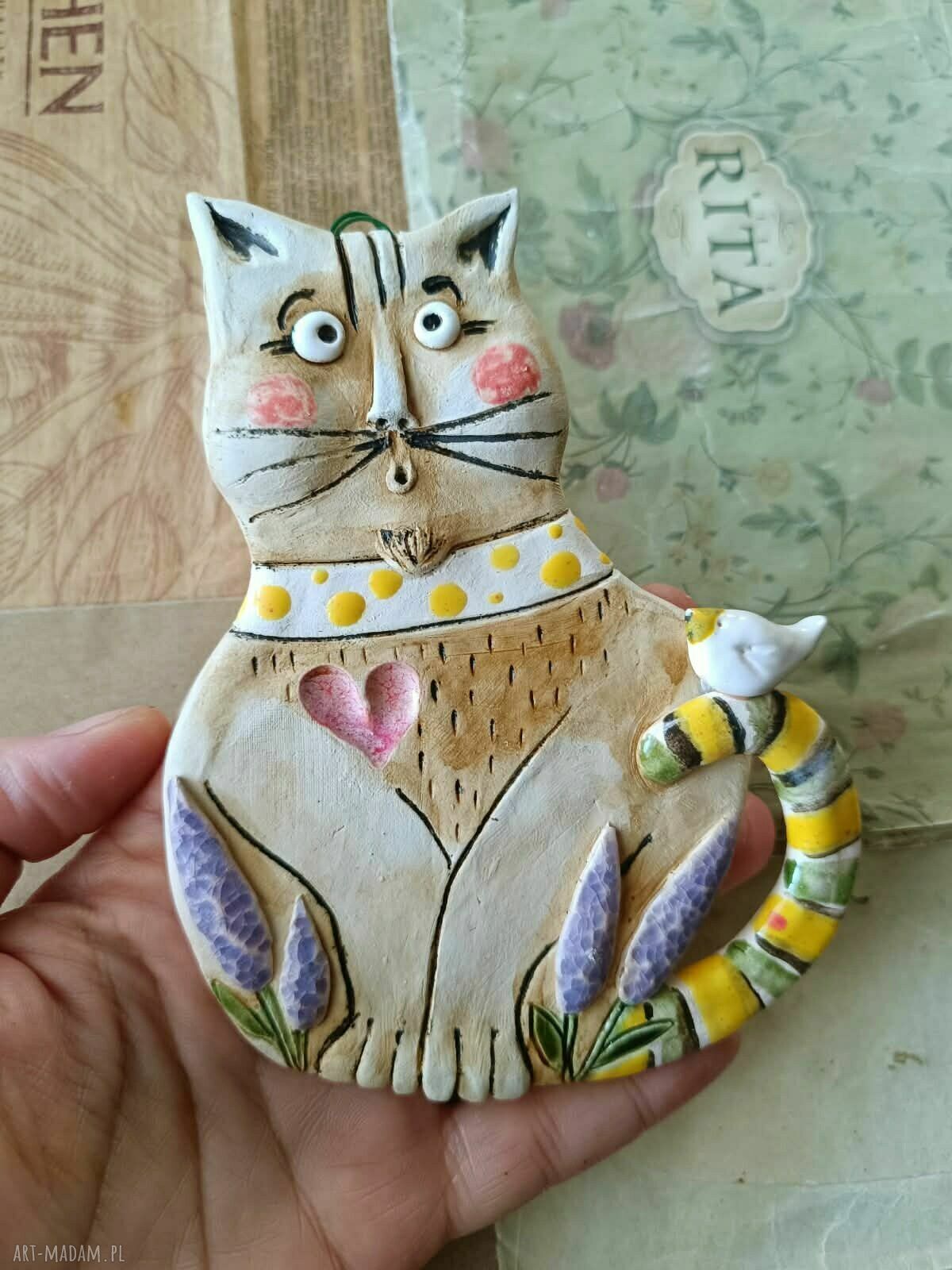 Ceramiczny kot na ścianę - ręcznie robiona zawieszka