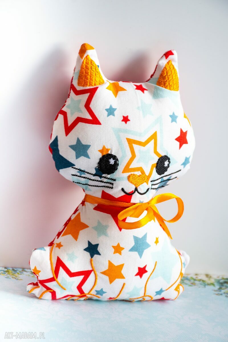 Kotek Psotek Karolek 19 cm - haftowana maskotka dla dziecka