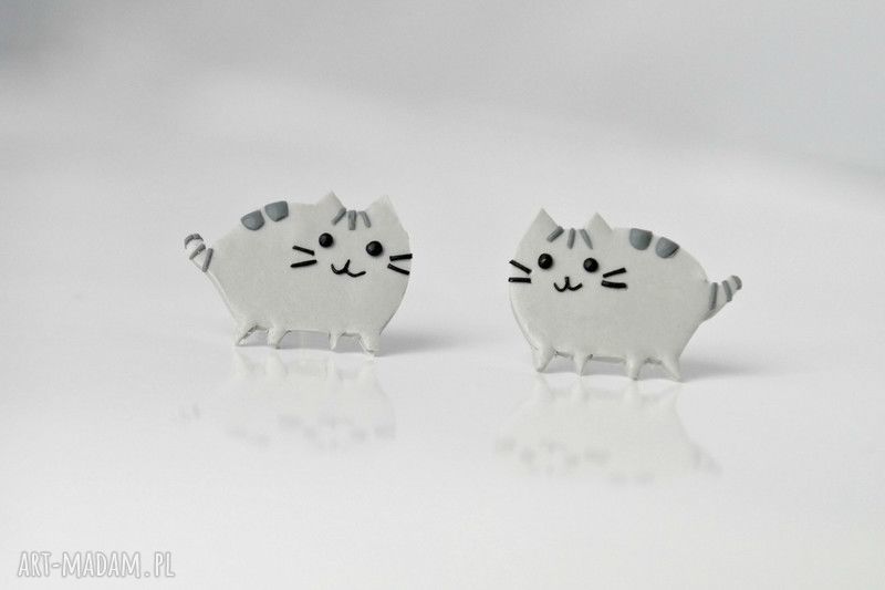Kolczyki Pusheen the cat - małe sztyfty Fimo, antyalergiczne