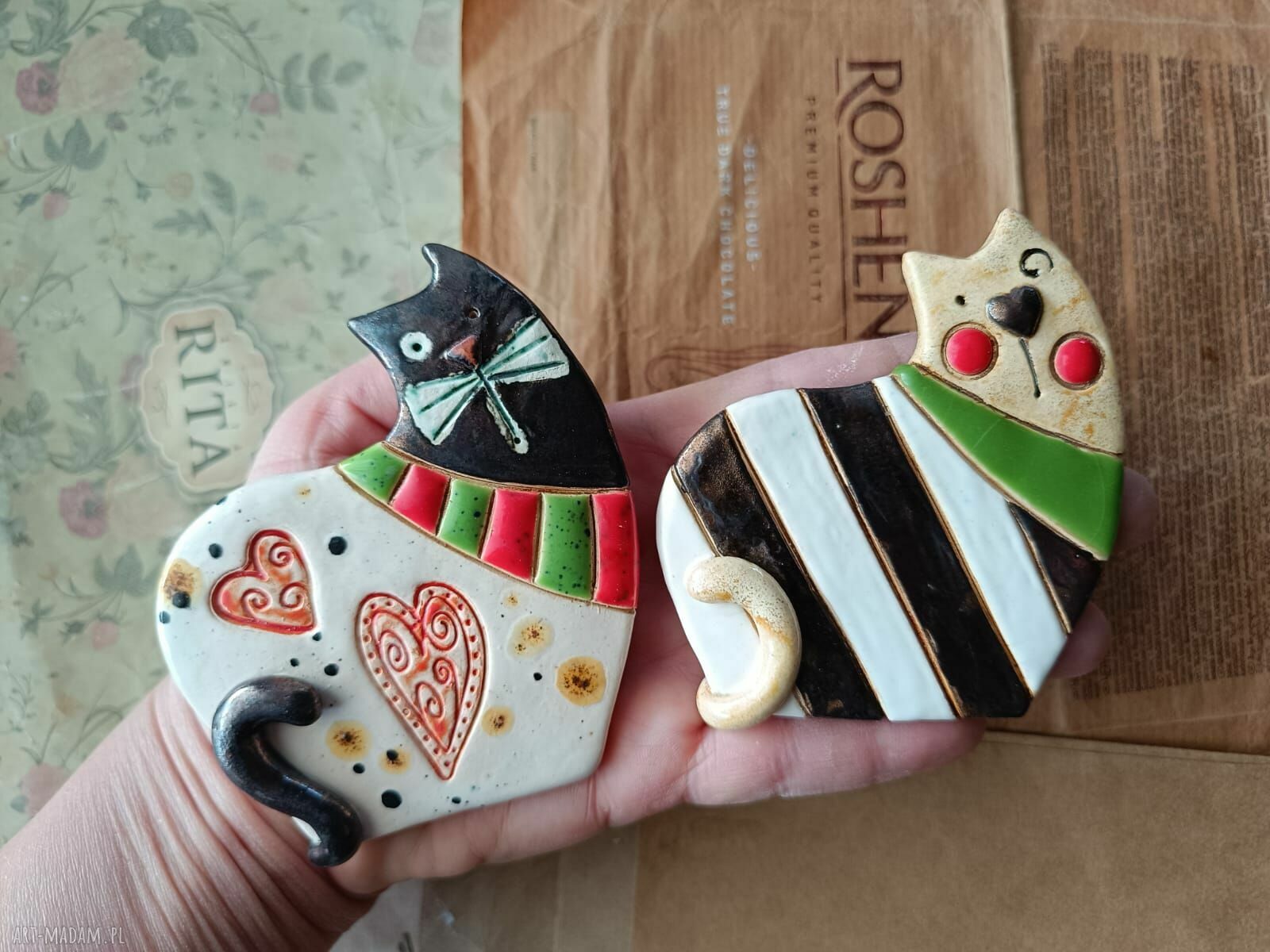 Czarno-białe koty - ceramiczne magnesy do kuchni