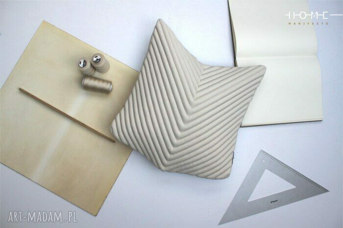kremowa poduszka - chevron 50x50