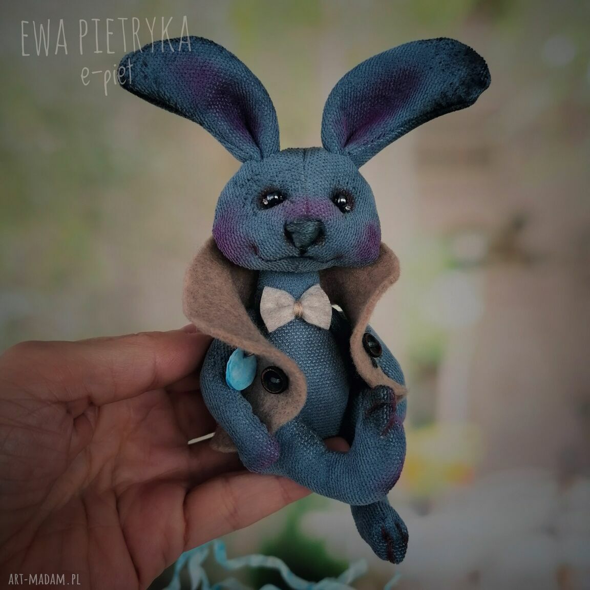 Królik Mężczyzna e-piet - miękka lalka tekstylna na Wielkanoc i wiosnę