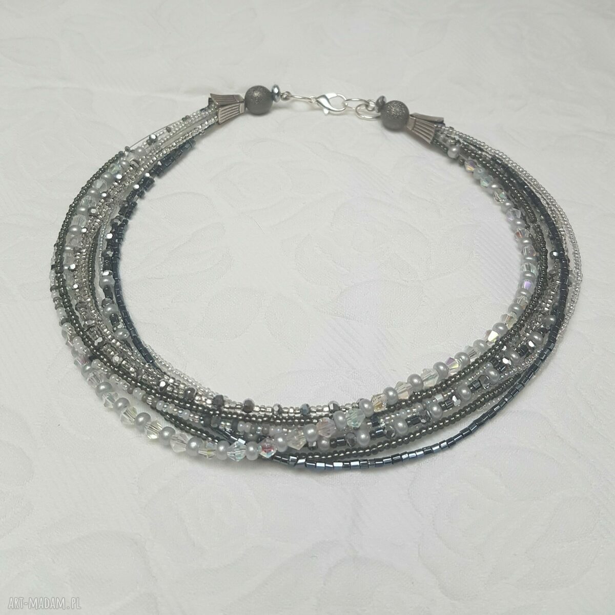 Krótki szary naszyjnik Crystal z koralików - choker 40 cm
