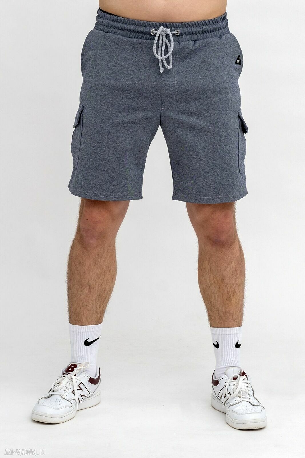 Krótkie spodenki męskie bojówki jeans - wygoda na co dzień i na trening