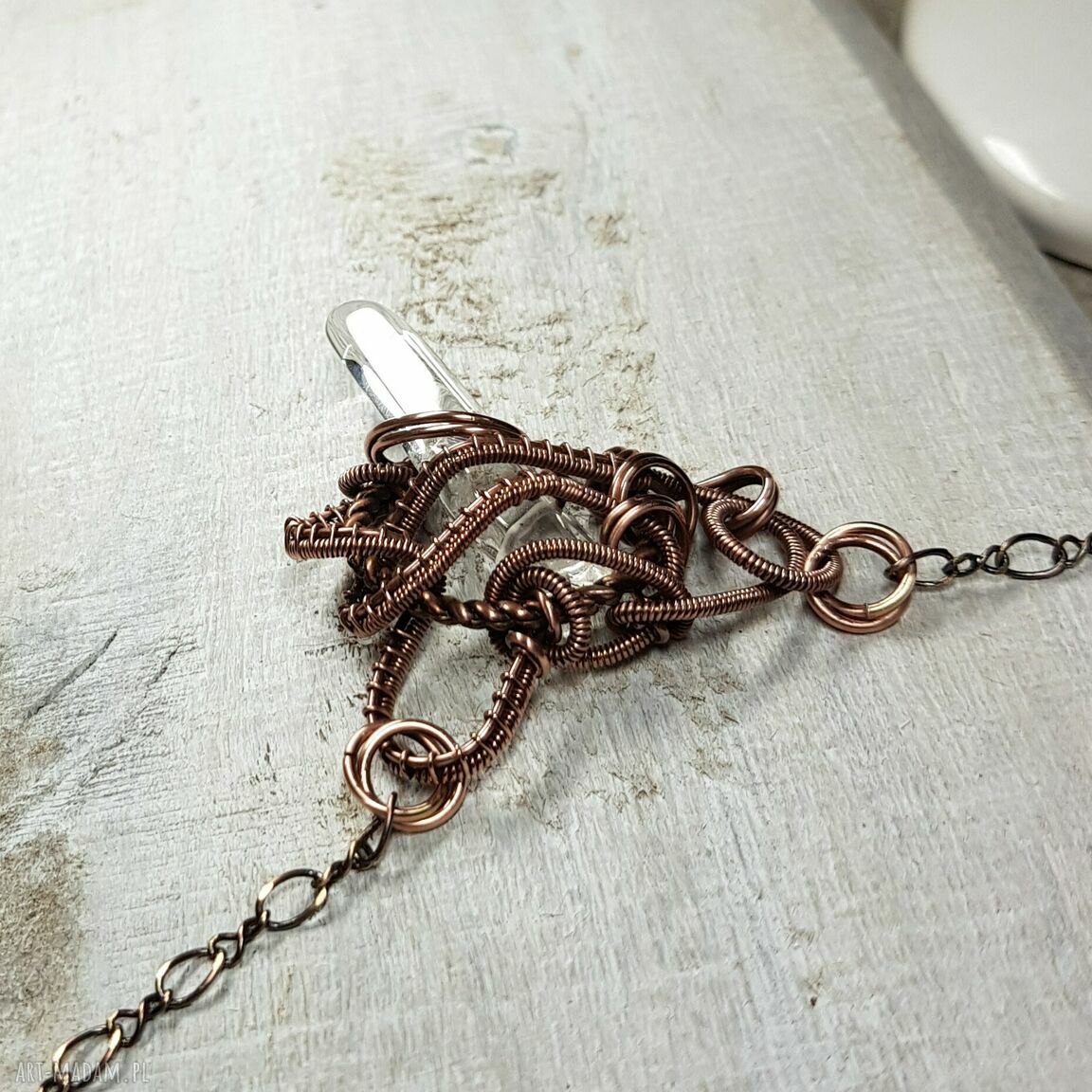 Kryształ górski m194 - miedziany naszyjnik wire wrapping z zawieszką w kształcie sopla