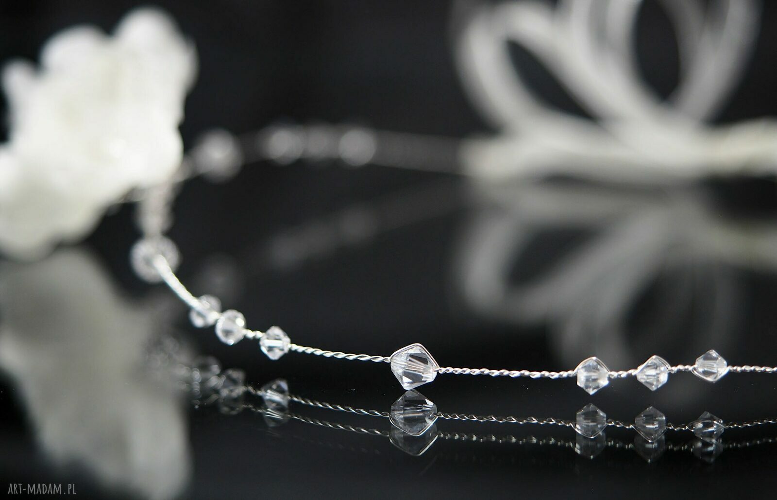 Kryształowa opaska ślubna Swarovski z jedwabnymi kwiatami