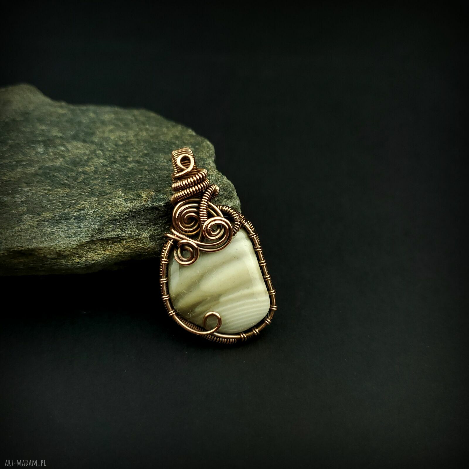 Krzemień pasiasty wisiorek wire wrapping - oksydowana miedź