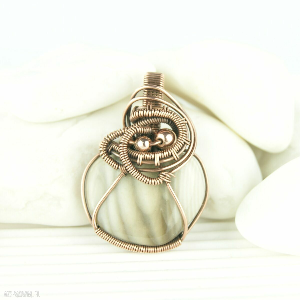 Krzemień pasiasty wisiorek wire wrapping - ręcznie robiona biżuteria z kamieniem naturalnym
