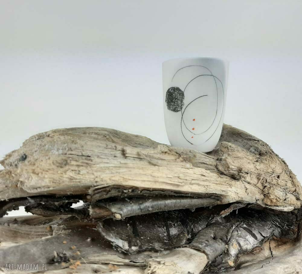 Ręcznie malowany kubeczek do kawy z porcelany - bez ucha (150 ml)