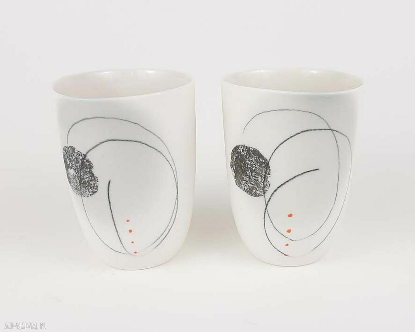 Ręcznie malowany kubeczek do kawy z porcelany - bez ucha 150 ml