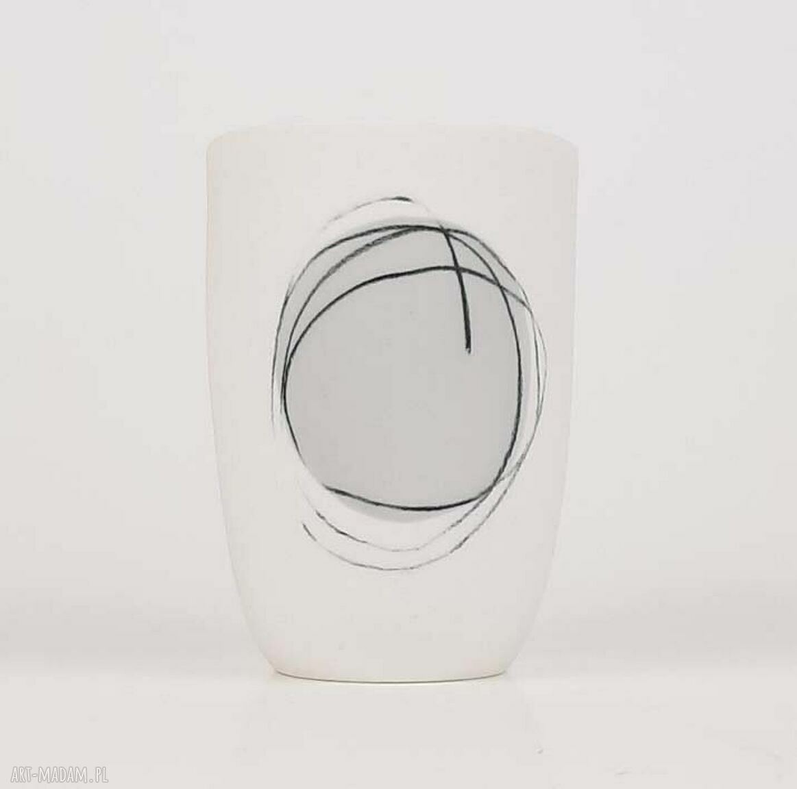 Kubeczek do kawy z porcelany bez ucha - 150 ml