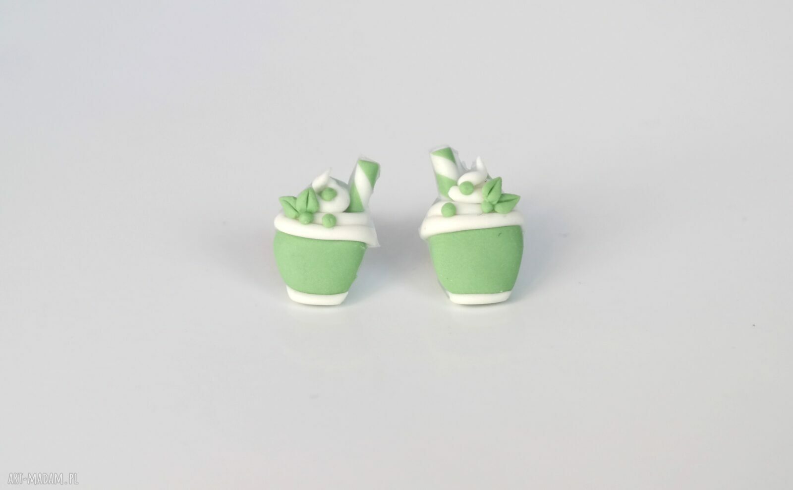 Kolczyki „Kubeczki Matcha Latte” ze słomką - handmade zielona herbata