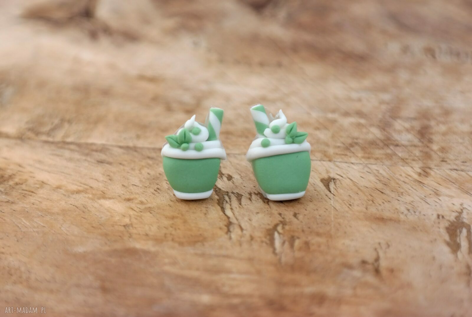 Kolczyki „Kubeczki Matcha Latte” ze słomką - handmade zielona herbata