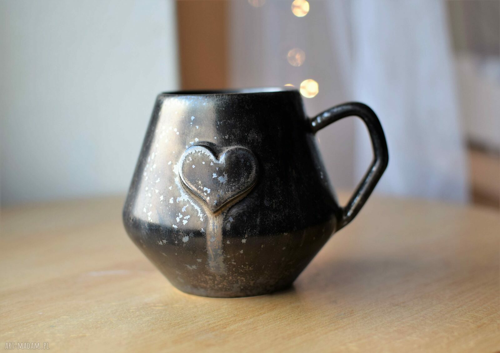 Kubek 400ml Ciemne Złoto Serce Ceramiczny
