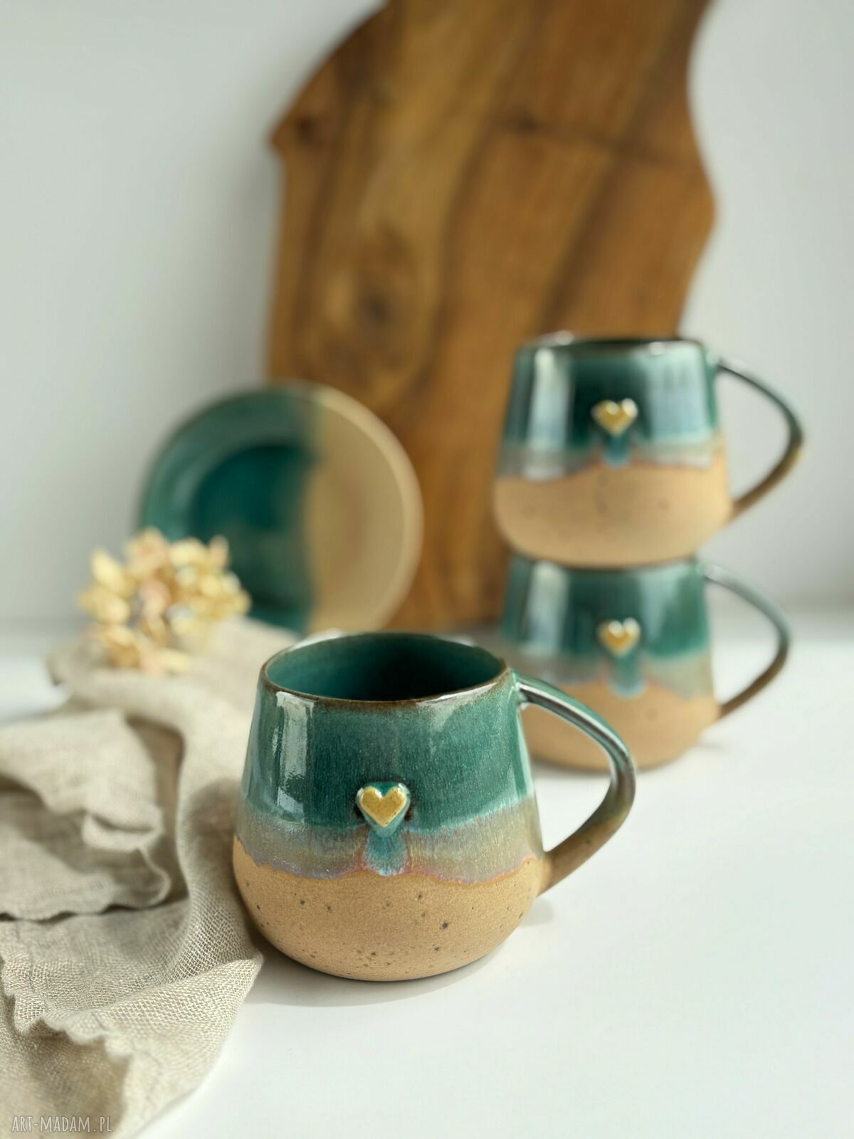 Ręcznie robiony kubek ceramiczny 320 ml Rajska Plaża z sercem