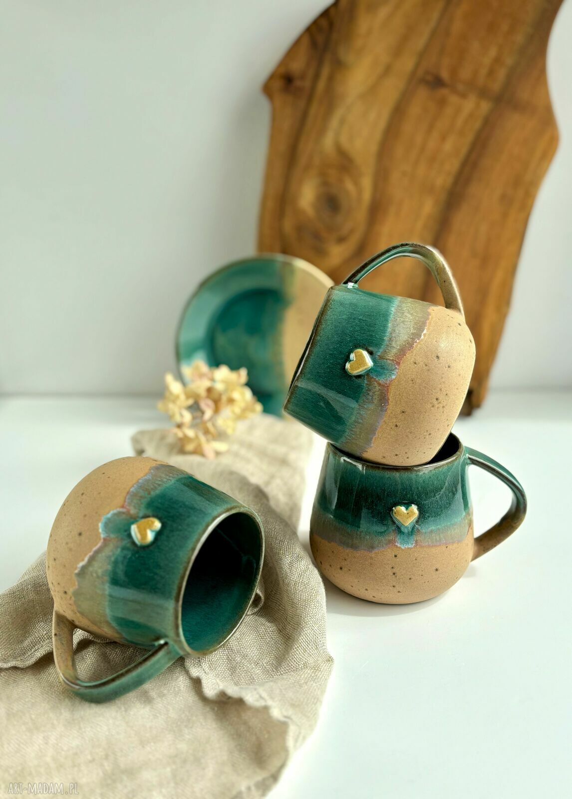 Ręcznie robiony kubek ceramiczny 320 ml Rajska Plaża z sercem