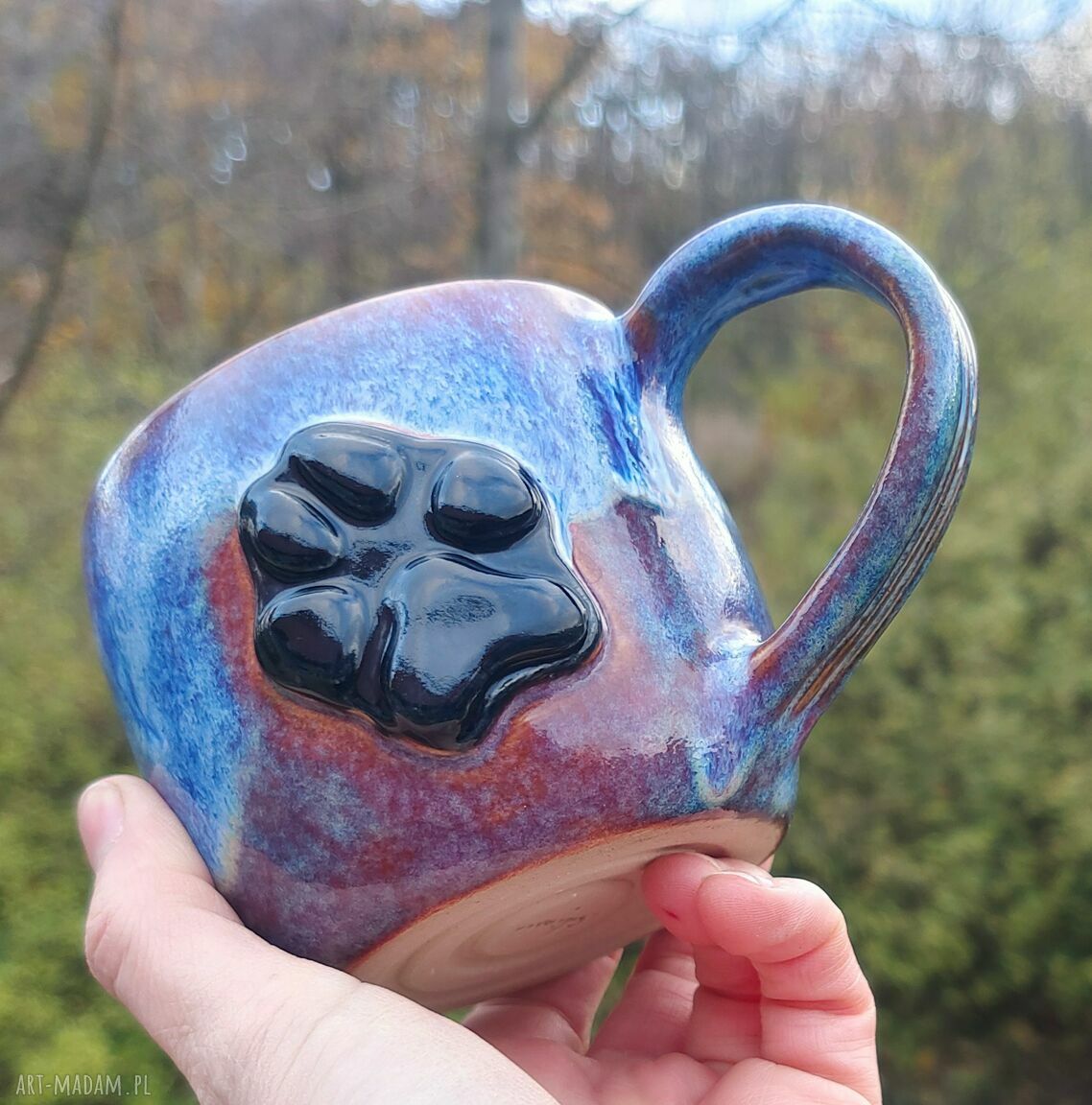 Ceramiczny kubek z motywem psiej łapki - rękodzieło Shiraja