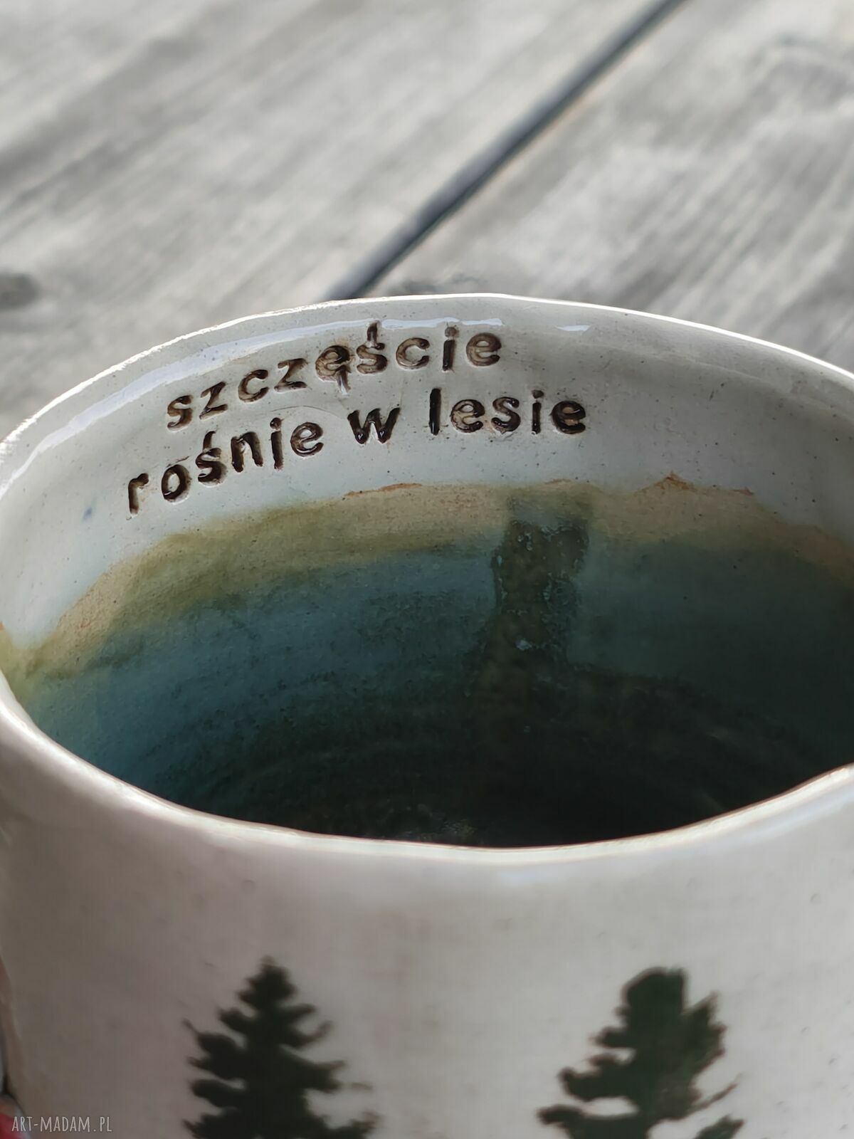 Kubek ceramiczny handmade z motywem lasu i grzybów