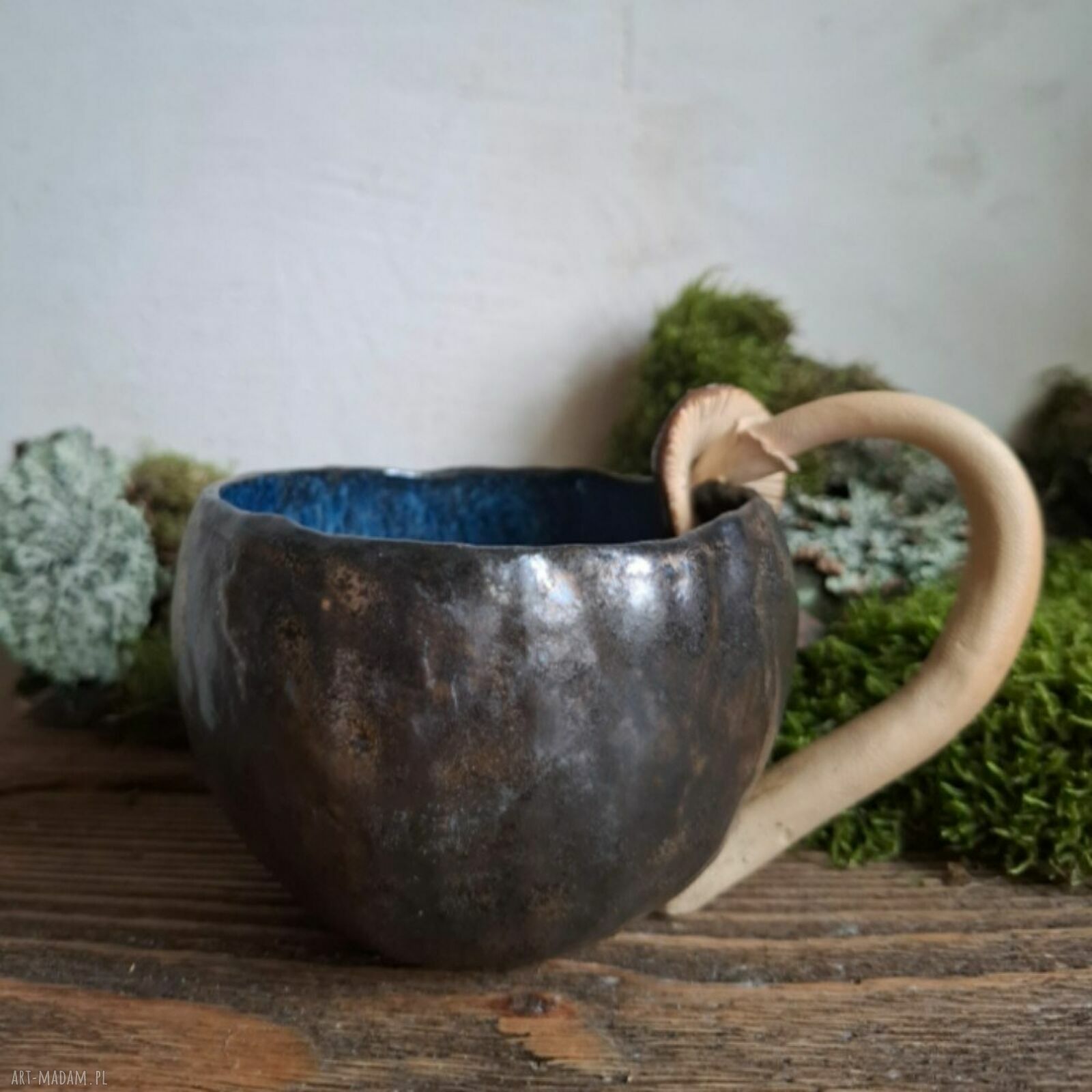 Kubek ceramiczny w kształcie grzyba - prezent dla grzybiarza
