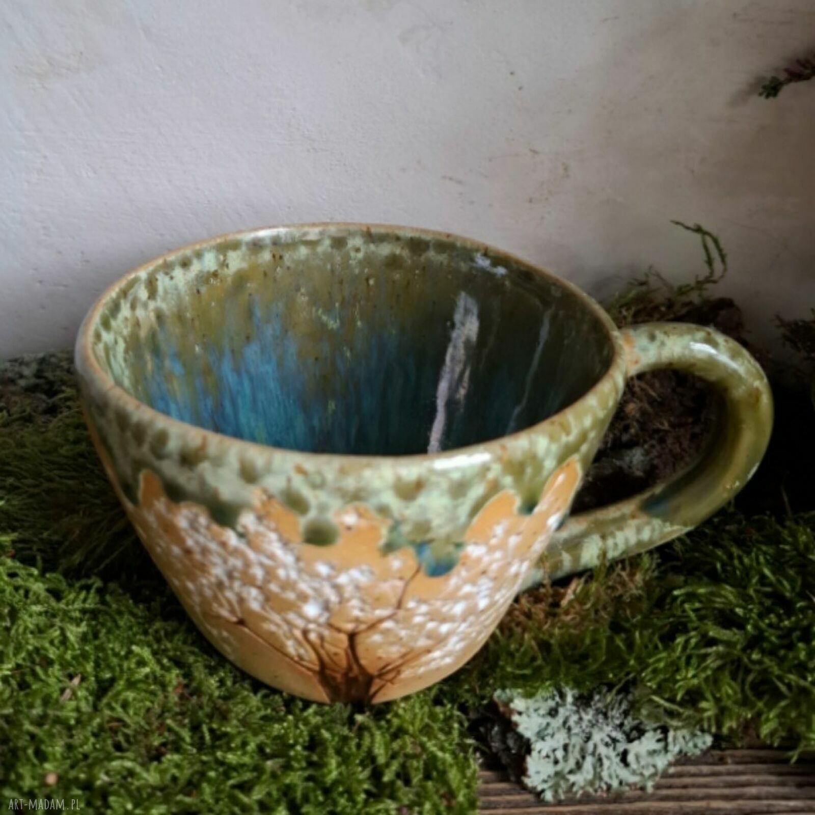 Kubek ceramiczny 'Drzewo' - ręcznie robiony z zielono-turkusowym szkliwem